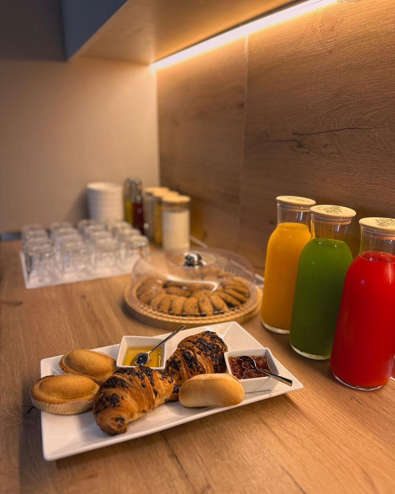The Roots Boutique Hotel ชโคเดอร์ ภายนอก รูปภาพ