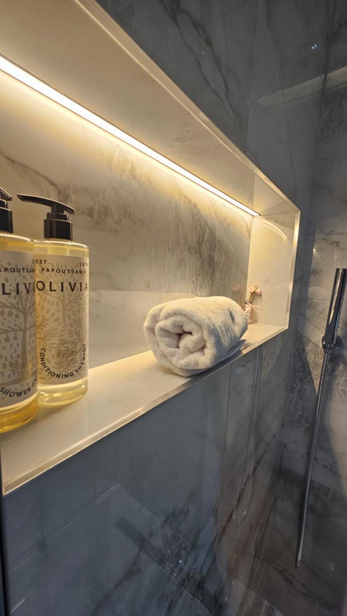 The Roots Boutique Hotel ชโคเดอร์ ภายนอก รูปภาพ