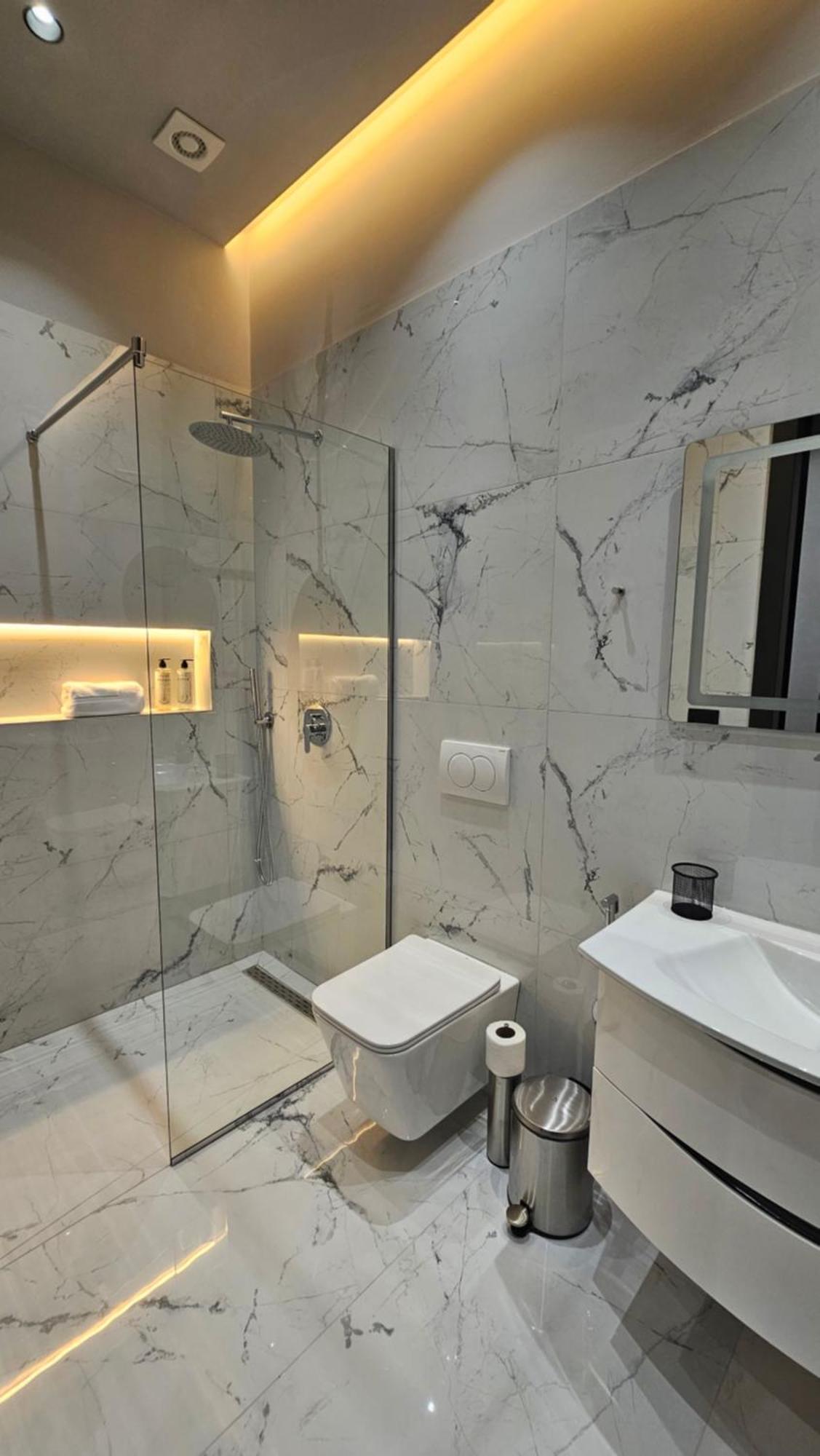 The Roots Boutique Hotel ชโคเดอร์ ภายนอก รูปภาพ